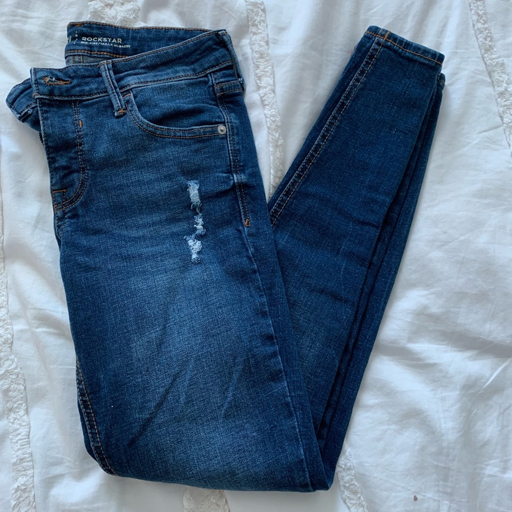 Old navy rockstar jeans size 2